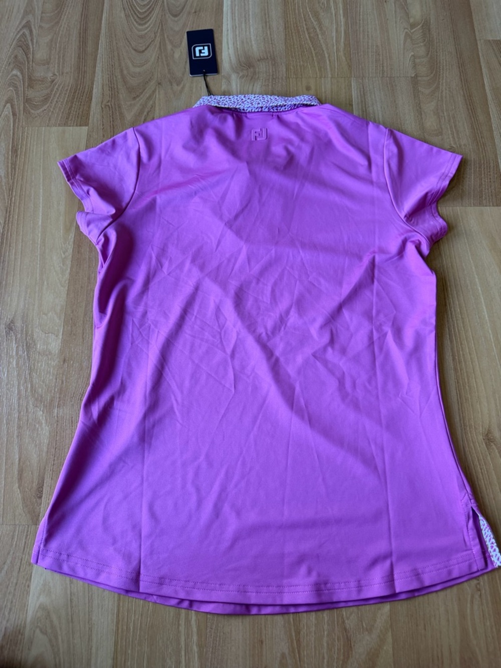 Footjoy NWT women’s cap sleeve berry purple women’s polo shirt size small - Picture 7 of 7